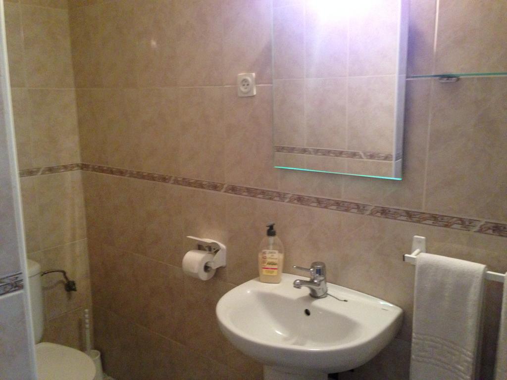 Pension Bertolin Барселона Экстерьер фото